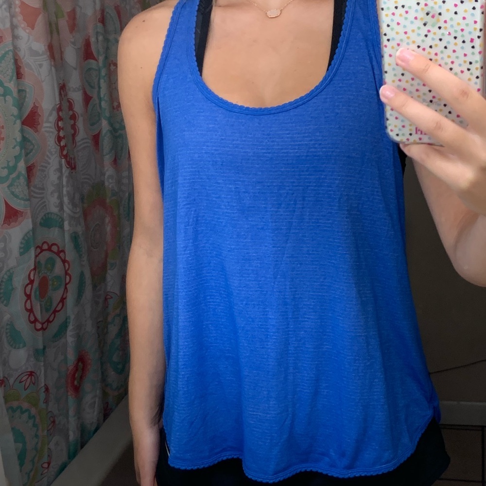 Lululemon tank